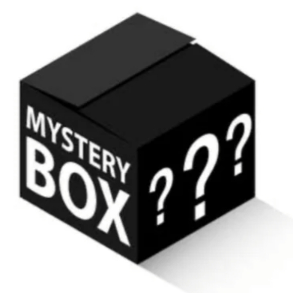 🔥🔥Women's Clothing  15 items Various Sizes🔥🔥 - Picture 1 of 2